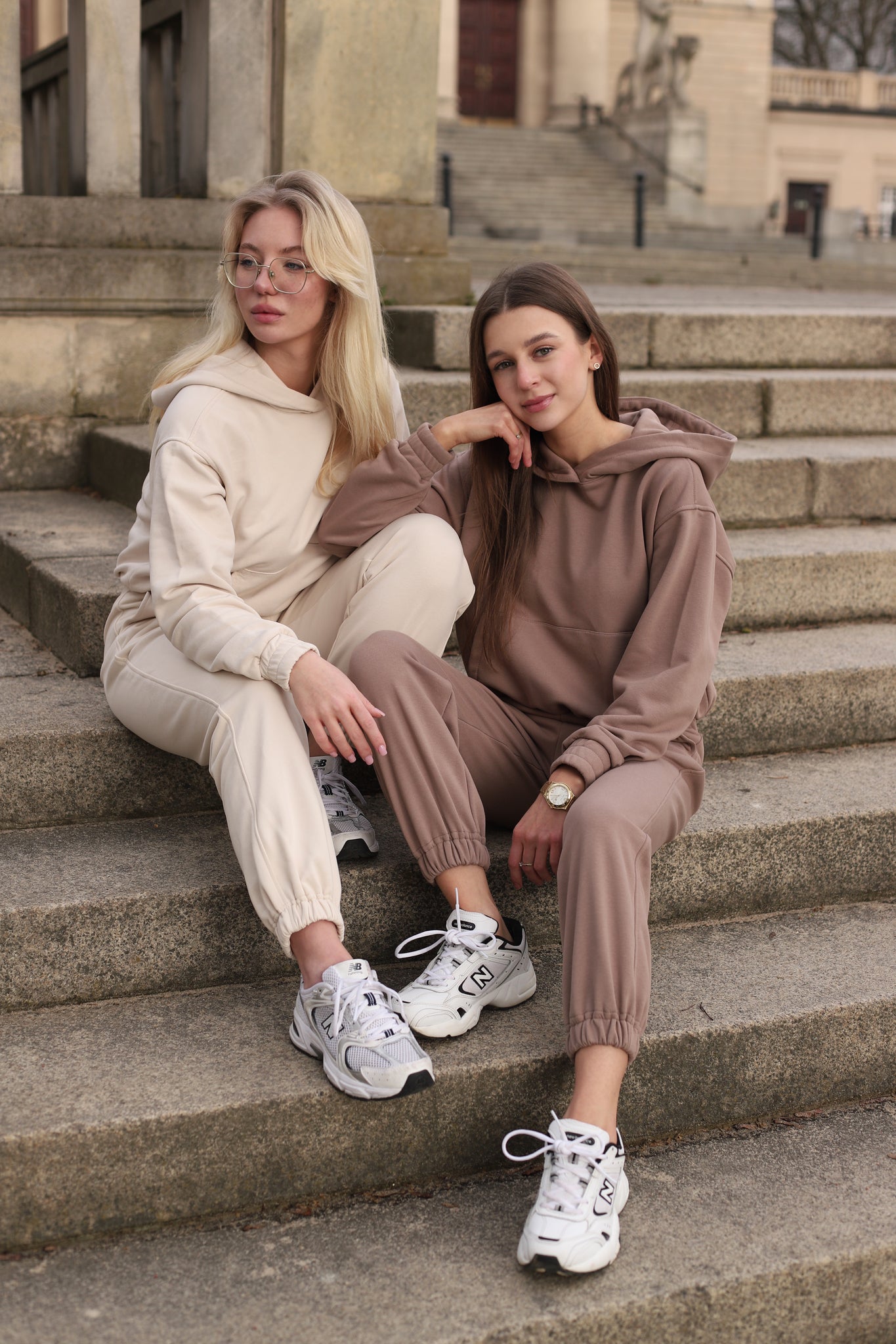 DRESY DLA NISKICH KOBIET