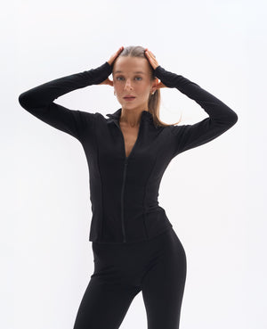 Bluza Balance Black dla niskich kobiet do 164 cm wzrostu z dopasowanym krojem i zamkiem.